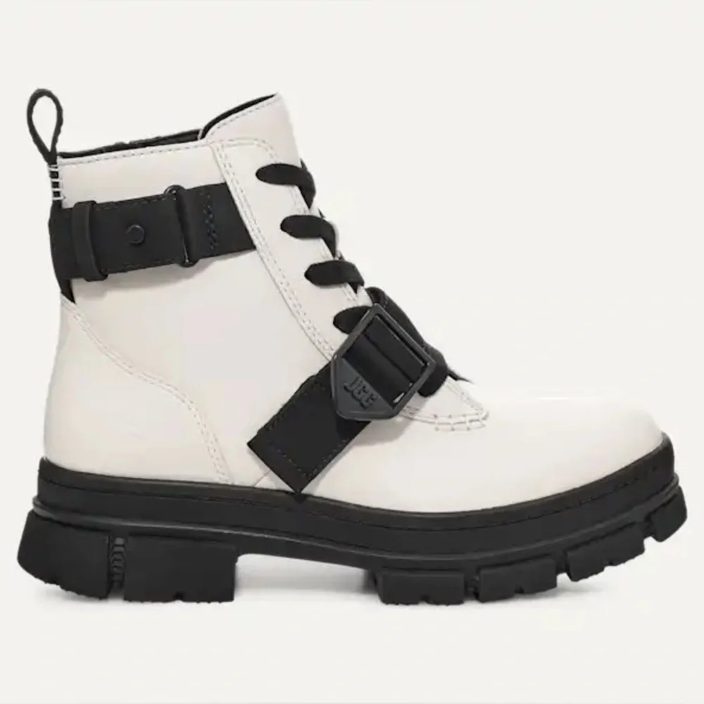 New UGG Ashton Lace Up In White Women’s Size 7 - Picture 2 of 14